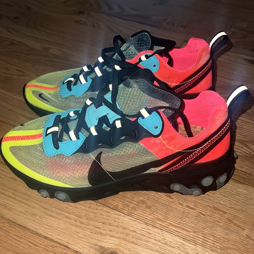 NWOT 2019 NIKE React Element 87 'Hyper Fusion' Mens Size 6/Women’s size 8 - Picture 7 of 11
